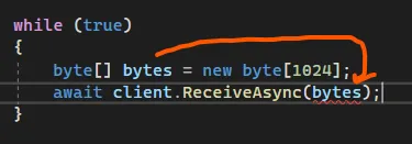 Код byte[] bytes = new byte[1024]; await client.ReceiveAsync(bytes); — оранжевая стрелка от объявления массива к параметру